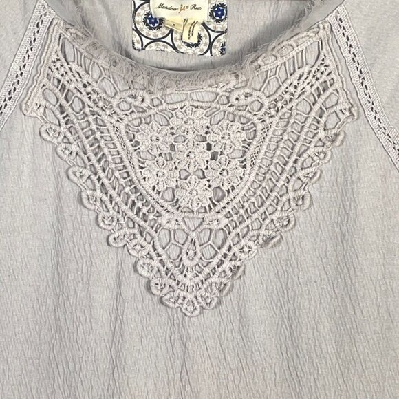 Anthropologie Meadow Rue Boho Tiered Ruffle Crochet Lace Peplum Blouse Gray S - Picture 10 of 11